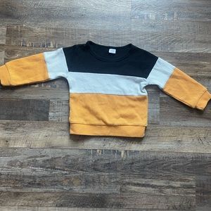 Long sleeve shirt and leggings